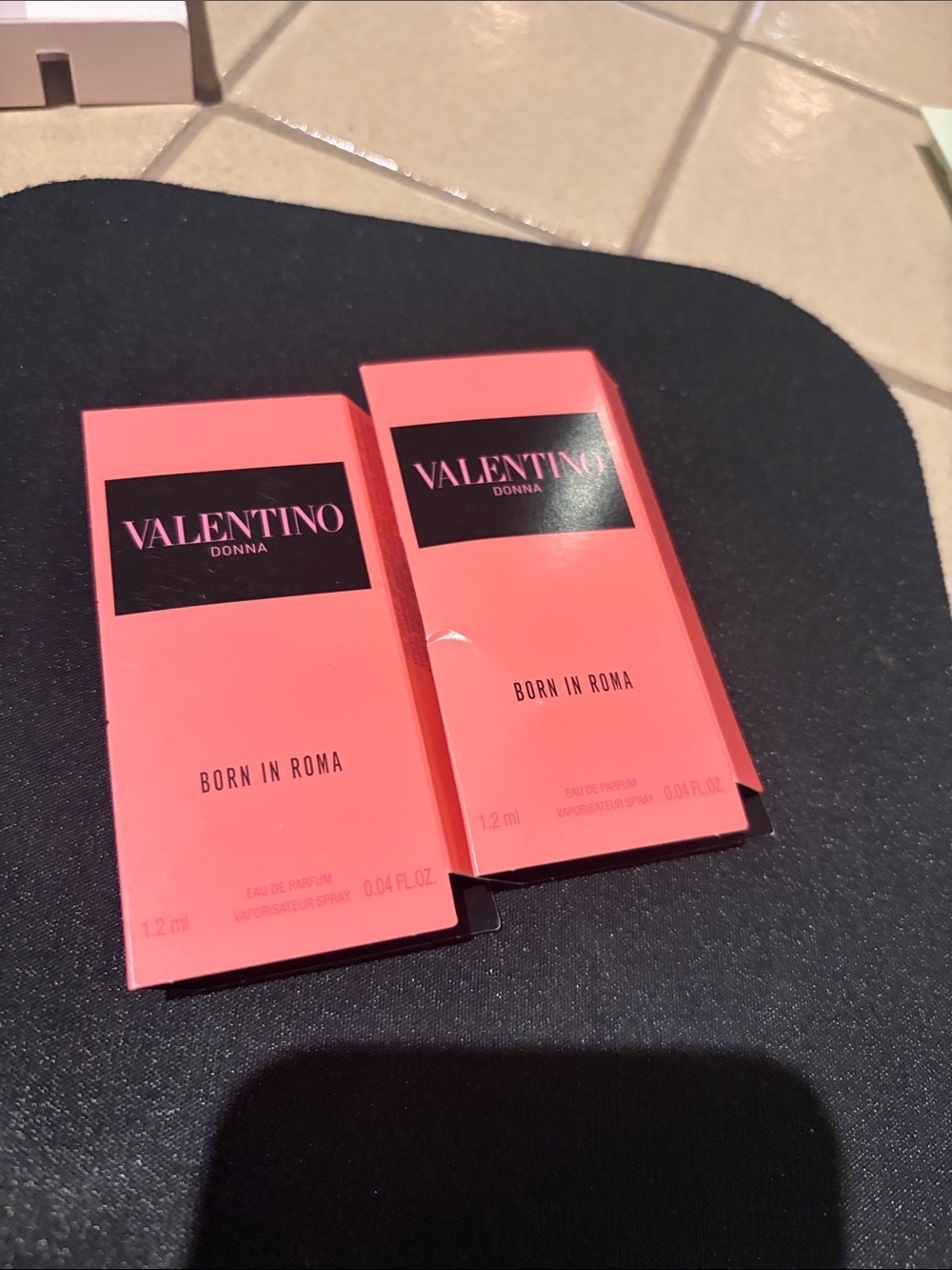 Valentino Born in Roma Donna Sample Vials - Coral Pink perfume samples (2)